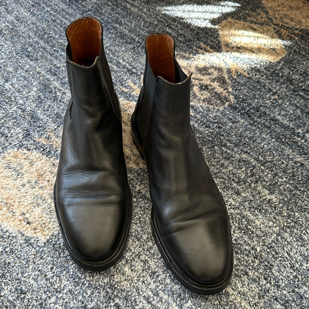 Common Projects Chelsea boots. Black leather. Recently resoled. Size 42.